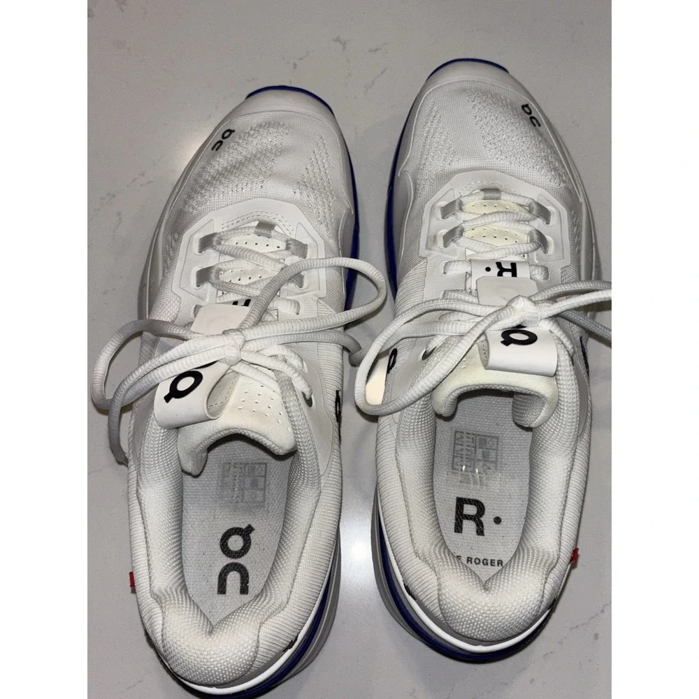 On THE ROGER Pro White / Indigo Tennis Shoes - 48.98721 Men's Size 11
